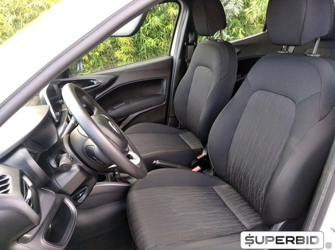 Fiat Argo Drive 1.3 série especial S-design, 2019/2020, Branco Alaska Perolizada, 3.789 KM, Flex, Câmbio Manual, Roda de liga leve, Kit multimídia "7", volante com comandos, IPVA 2021 pago, veículo com garantia de fábrica, laudo cautelar aprovado.