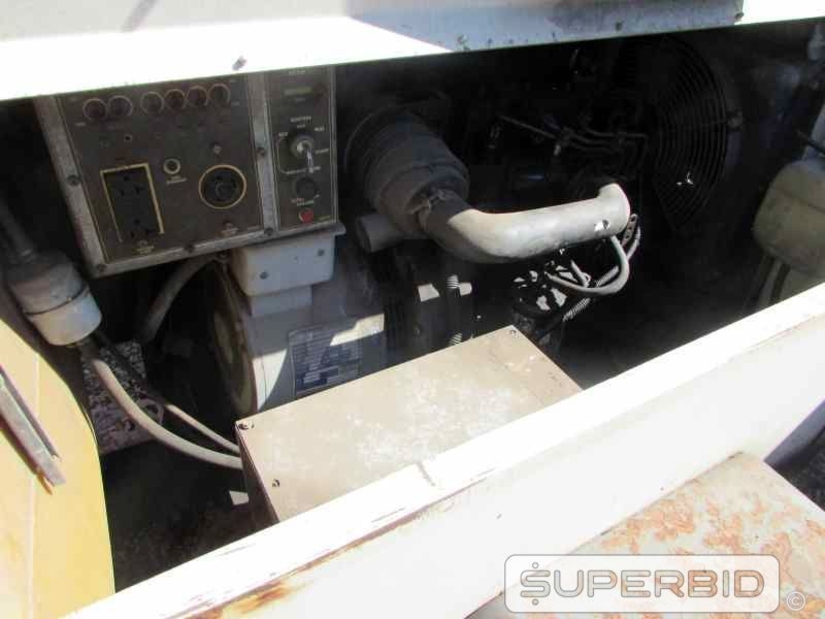 TORRE DE ILUMINAÇÃO Á DIESEL WACKER NEUSON LT6L E TORRE DE ILUMINAÇÃO Á DIESEL TEREX RL4000, ANO: 2008, SÉRIE: RL408-2436, (02 PÇ.). (Ref.: JEP)