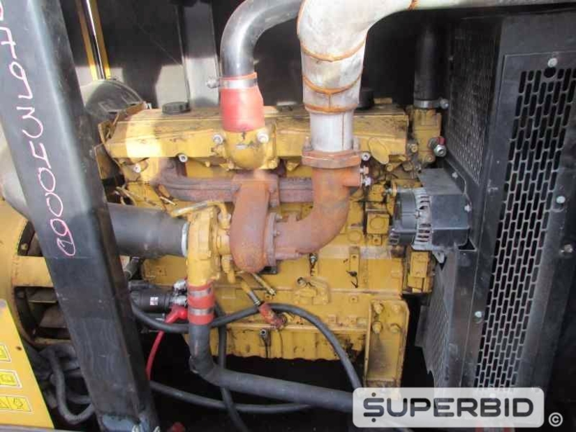 GRUPO GERADOR Á DIESEL OLYMPIAN GEP 165-3 150 KVA, (Ref.: JDZ)