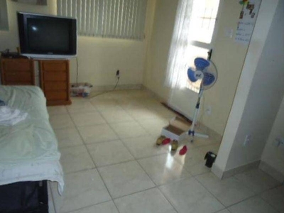 Casa, Residencial, SENADOR CAMARA, 6 dormitório(s)