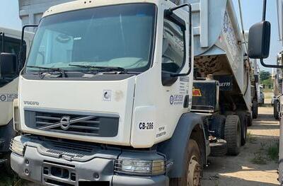 CAMINHÃO BASCULANTE VOLVO VM 330 6X4R, 2012/2012, Placa FINAL 7 (RJ), (Ref.: IBQ)