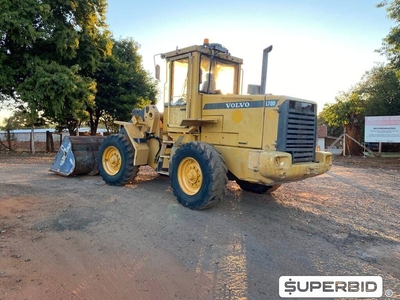 PÁ CARREGADEIRA VOLVO L70D, SÉRIE: XL70DP70332X (Ref: 9)