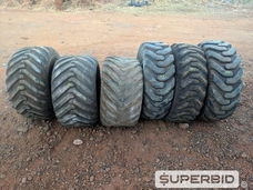 03 PNEUS 12,5/80-18, 03 PNEUS 400/60-15