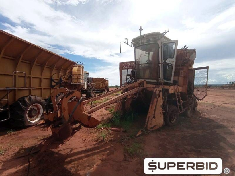 SUCATA DE COLHEDORA DE CANA SANTAL TANDEM, ANO: 2008, SÉRIE: 67938 (Ref: 72)