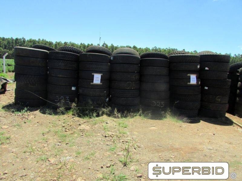 100 SUCATAS DE PNEUS DIVERSAS MEDIDAS (Ref.: D-23)