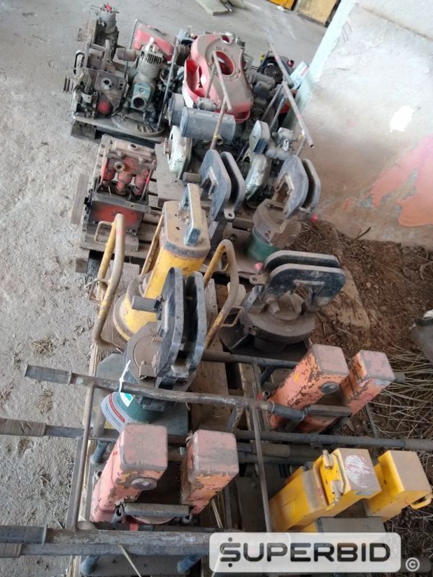 PRENSAS HIDRÁULICAS 80 E 150 TO, MOTOBOMBAS E BOMBAS HIDRÁULICAS. (Ref.: SL)