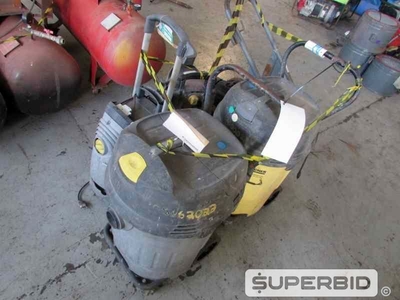 LAVADORA DE ALTA PRESSÃO KARCH E ASPIRADOR DE ÁGUA E PÓ KARCH. (Ref.: JCY)