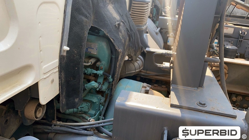 CAMINHÃO BASCULANTE VOLVO VM 330 6X4R, 2013/2013, Placa FINAL 6 (RJ), (Ref.: IBJ)