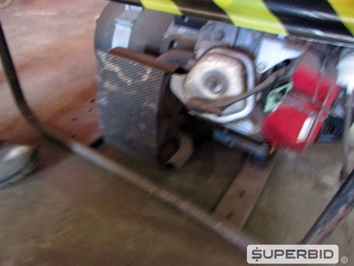 03 GERADORES Á GASOLINA E 01 ESTRUTURA DE GERADOR, MOD.: ES8000 E WX1000 (Ref.: PBP)