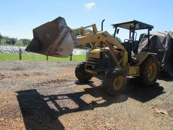 PÁ CARREGADEIRA MASSEY FERGUSSON MF 4X4, ANO: 2009, SÉRIE: 964P274259 (Ref: JA/1898)