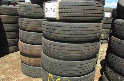 20 SUCATAS DE PNEUS MICHELIN 295/80 PARA REAPROVEITAMENTO. (Ref.: D-12)