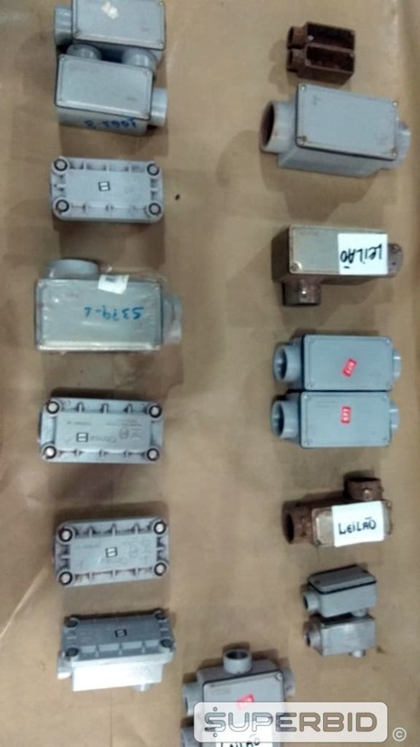 SUCATA DE CONDULETES DIVERSOS