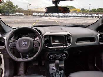 Fiat Toro Freedom 16V 2.0 4x4, 2019/2020, Branco Polar perolizada, 10.446 KM, Diesel, Câmbio Automático, Kit Multimídia "7" completo, Sensor e Câmera de ré, Bancos em Couro, IPVA 2021 pago, Veículo com garantia de fábrica, Laudo cautelar aprovado.
