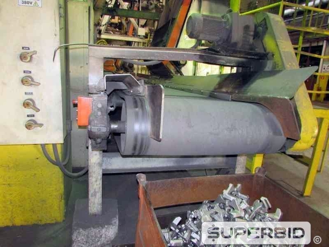 LINHA DE PRODUÇÃO JATEAMENTO COM 3 JATOS GRANALHA, ESTEIRA E CARRO CARREGADOR (Ref.: Linha Produção)