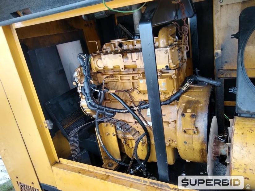 GRUPO GERADOR A DIESEL OLYMPIAN GEP657 SÉRIE:OLY00000JB4D03202 ANO: 2010 70KVA. (Ref.: SG)