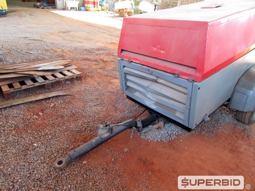COMPRESSOR DE AR ATLAS COPCO XAS137 PD, 2011, SÉRIE: BRP079241 (Ref.: FEV)
