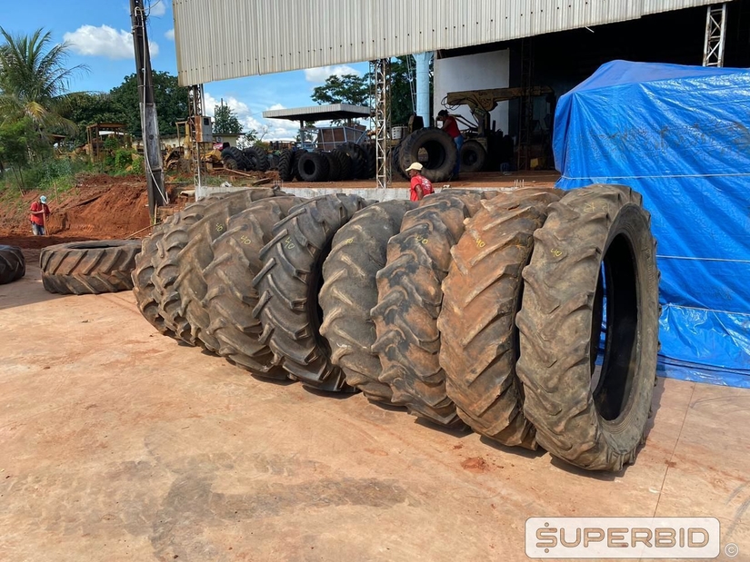 03 PNEUS 16/9-30, 01 PNEU 18/4-30, 03 PNEUS 13/6-38, 01 PNEU 18/4-36, 01 PNEU 14/9-26