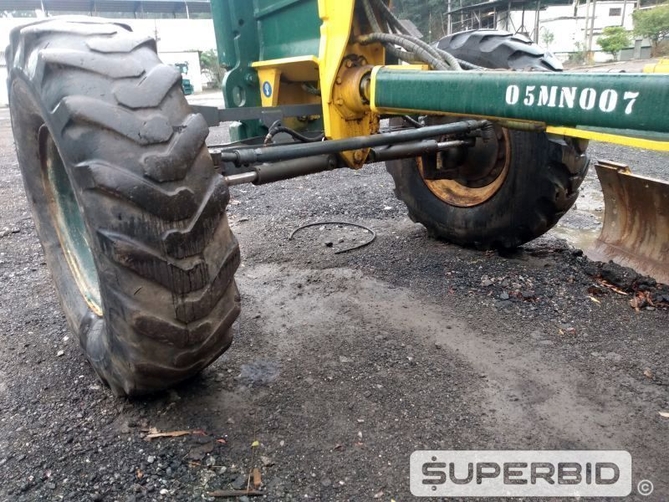 MOTONIVELADORA NEW HOLLAND RG-140, ANO: 2005, SÉRIE: NGAF00236 (Ref: RBB)