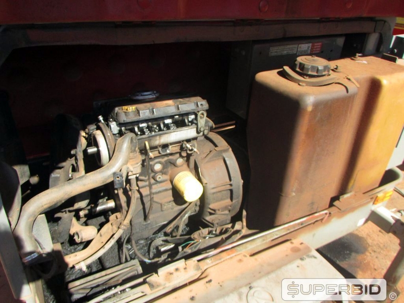 04 TORRES DE ILUMINAÇÃO TEREX E ALTLAS, MOD.: RL400 E QLTM20 (Ref.: PAV)