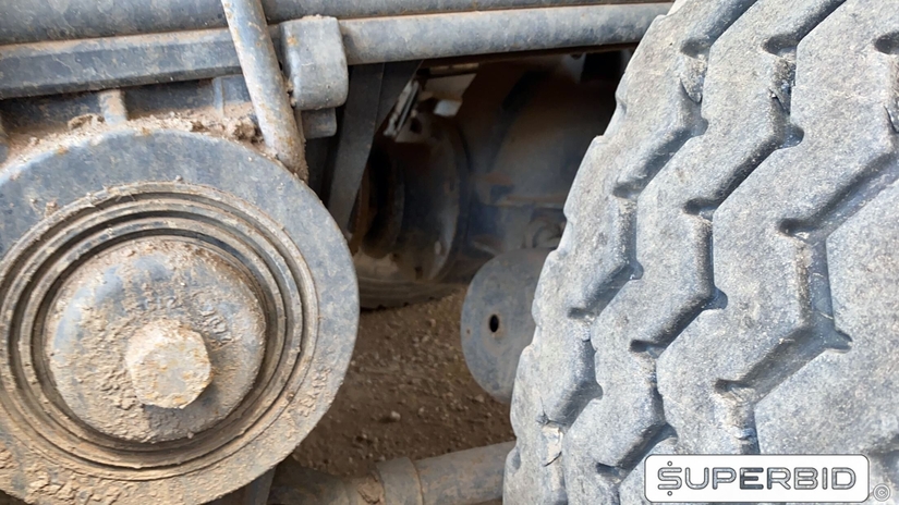 CAMINHÃO BASCULANTE VOLVO VM 330 6X4R, 2013/2013, Placa FINAL 6 (RJ), (Ref.: IBL)