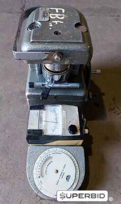 01 UNID. DETERMINADOR DE UMIDADE DE CEREAIS USADO, MODELO UNIVERSAL, MARCA GEHAKA. (SEM CHAVE)