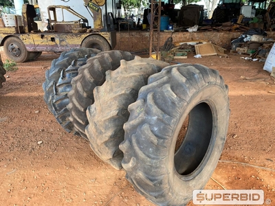 03 PNEUS 14/9-24, 01 PNEU 12/4-24, 01 PNEU 12/4-28