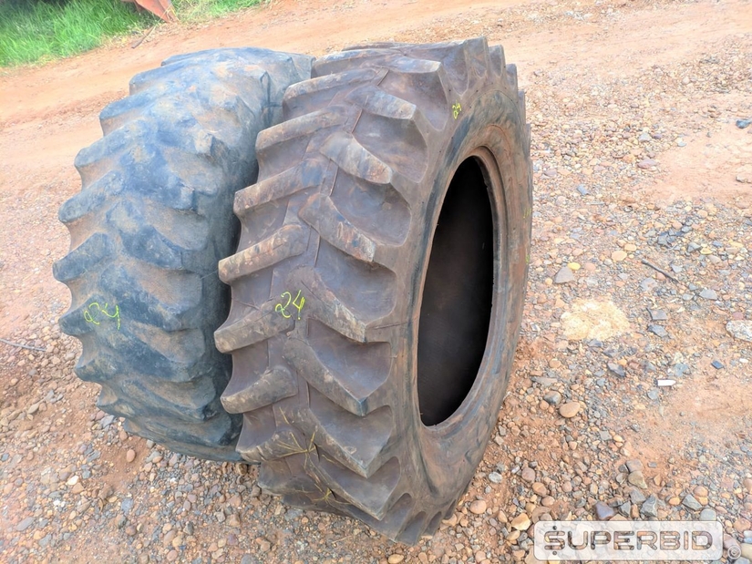 02 PNEUS MEDIDA 14.9-28