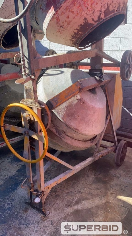 7 BETONEIRAS DE 400 LITROS (Ref.: IA)