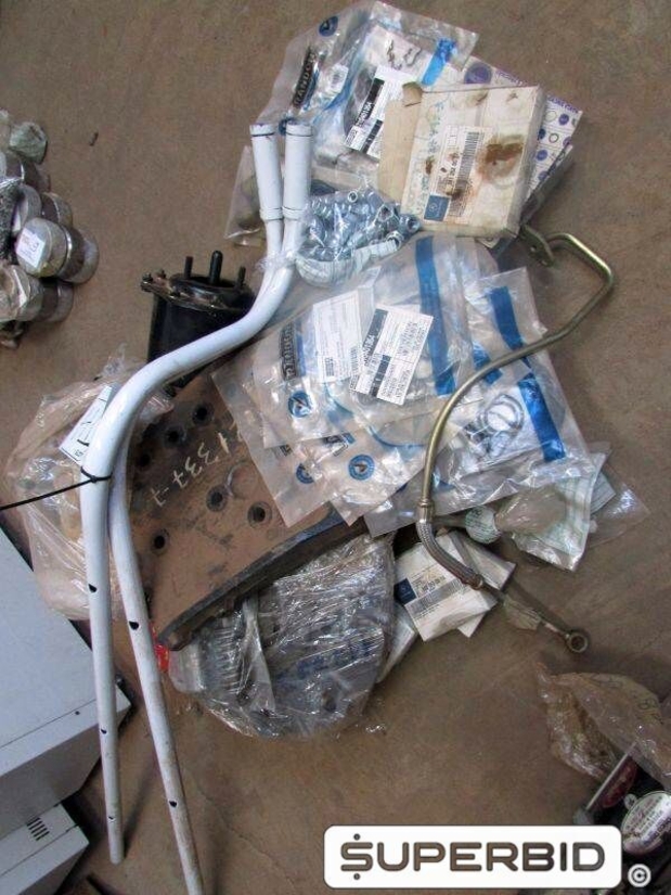 PEÇAS MECÂNICA PARA CAMINHÕES: REGULADORES, ENGATES, CRUZETA, UNIDADE INJETORA, VÁLVULA, ENGRENAGENS E OUTROS, (73 PÇ.) (Ref.: JH)