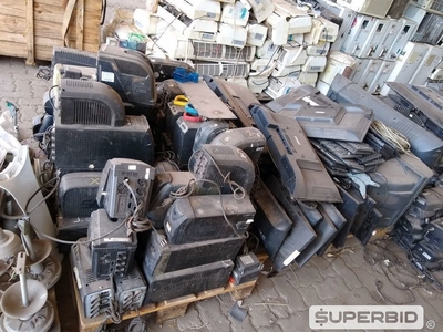 SUCATA DE VENTILADORES E APARELHOS ELETÔNICOS EM GERAL. (Ref.: SF)