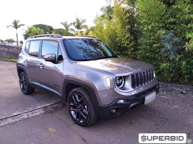Jeep Renegade Limited 1.8 16V, 2019/2020, Cinza antique metálico, Flex, 6.017 KM, Câmbio Automático, Kit Multimídia "7" completo , Sensor de ré, Bancos em Couro, IPVA 2021 pago, Veículo com garantia de fábrica, Laudo cautelar aprovado.