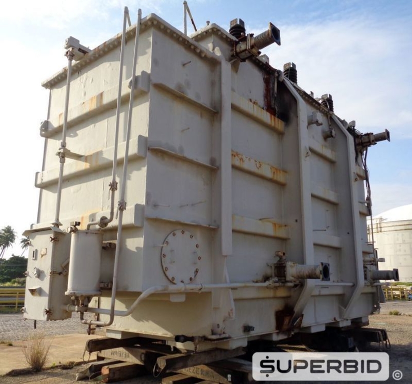 TRANSFORMADOR DE FORÇA GENERAL ELECTRIC CTREYYDA, POT. 112000 KVA, COM MATERIAIS OBSOLETOS DIVERSOS (Ref.: Lote 01)