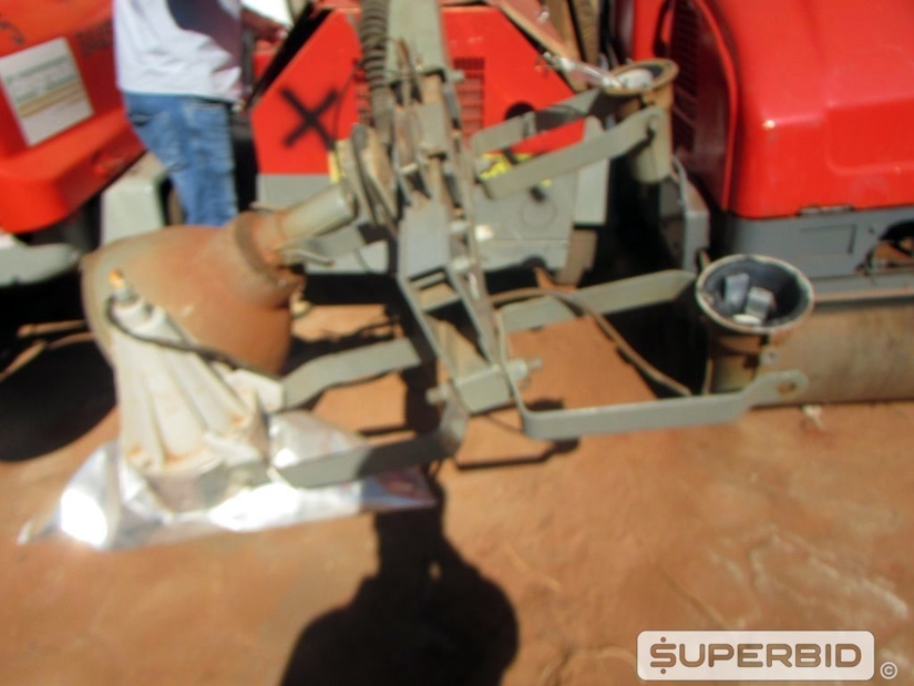 04 TORRES DE ILUMINAÇÃO TEREX E ALTLAS, MOD.: RL400 E QLTM20 (Ref.: PAV)