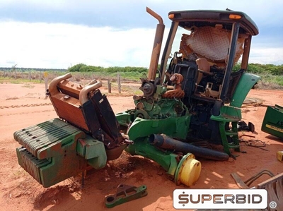 SUCATA DE TRATOR JOHN DEERE 7210J, ANO: 2012, CHASSI: 1BM7210JC (Ref.: RAK)