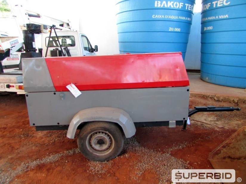 GRUPO GERADOR SILENCIADO DIESEL ATLAS COPCO 63/70 KVA (Ref.: FEI)