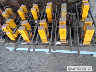 PRENSAS HIDRÁULICAS 80 E 150 TO, MOTOBOMBAS E BOMBAS HIDRÁULICAS. (Ref.: SL)