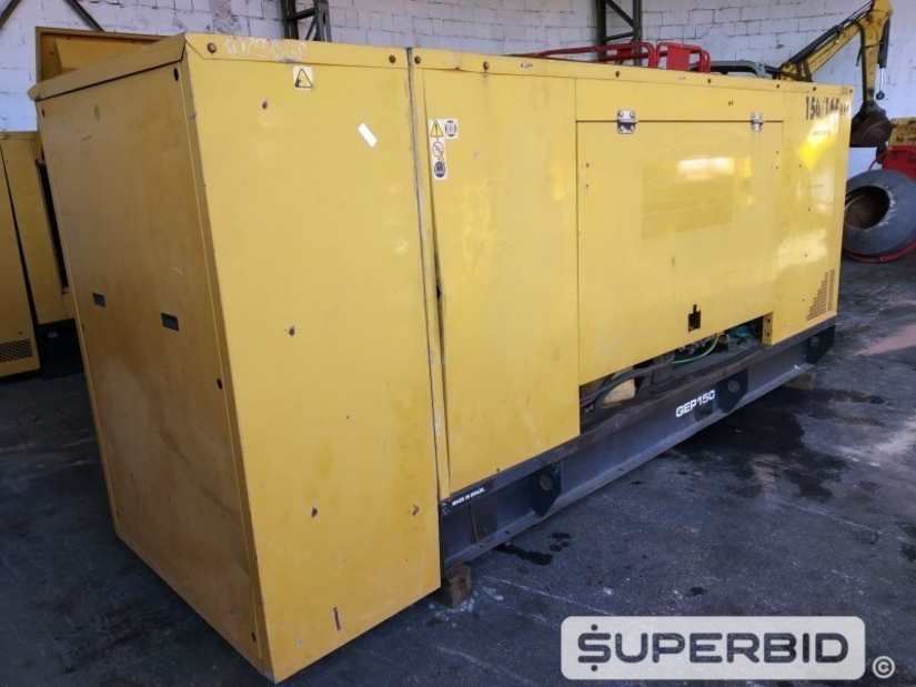 GRUPO GERADOR Á DIESEL OLYMPIAN CATERPILLAR GEP 150, POT: 150/165 KVA CARENADO (Ref.: RBD)