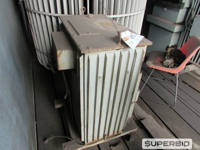 TRANSFORMADOR TRIFÁSICO Á SECO KING POT. 30 KVA, ANO: 1975, SÉRIE: 206. (Ref.: WMEJ_UM02)