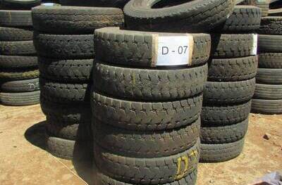 30 SUCATAS DE PNEUS 1000R20 SEM RECAPE (Ref.: D-07)