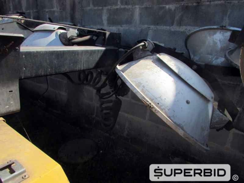 TORRE DE ILUMINACAO TEREX RL4000 E TORRE DE ILUMINACAO Á DIESEL ATLAS COPCO QLTM20, ANO: 2013, SÉRIE: BRP092109, (02 PÇ.) (Ref.: JER)