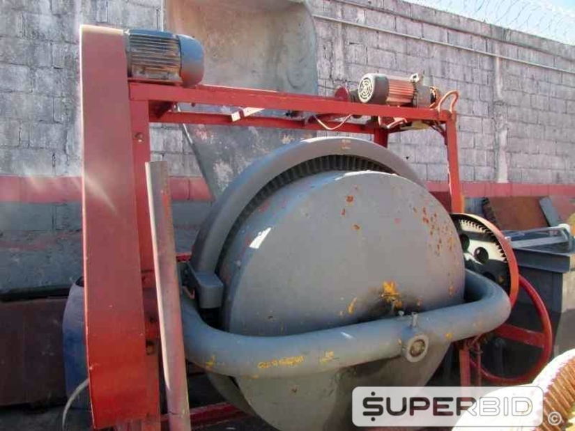 BETONEIRA ELÉTRICA CSM 600 LITROS. (Ref.: JAG)