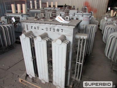 TRANSFORMADOR TRIFÁSICO Á ÓLEO COMW TEKNOTRAFO / ITEL POT. 225 KVA, ANO: 1972, SÉRIE: 20851. (Ref.: WMAX_UM02)