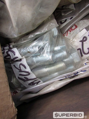 PORCAS, PARAFUSOS, CONTRAPINOS, REPAROS E OUTROS (APROX.: 5.872 PÇS).  (Ref.: V187_UM02)