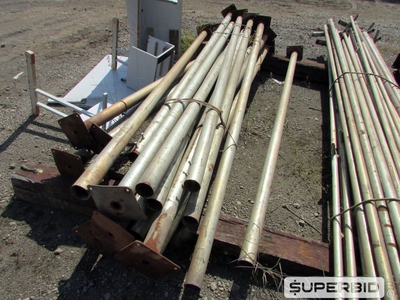 11 CONJUNTOS DE ESTRUTURAS METÁLICAS PARA TENDAS VÁRIAS MEDIDAS (INCOMPLETAS). (Ref.: WMCN_UM02)