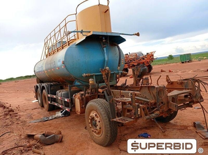 CAMINHÃO TANQUE VOLKSWAGEN 31330, 2013/2013, Placa FINAL 9 (MG), (Ref.: RAA/ 1194)