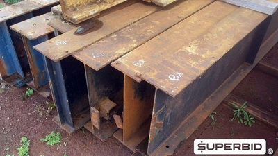 14 PEÇAS DE VIGAS AÇO CARBONO I  8¿ X 23¿ USADA, SENDO COMPRIMENTO APROXIMADO DE 06 METROS (APROX. 6300 KGS) (PREÇO P/KG)