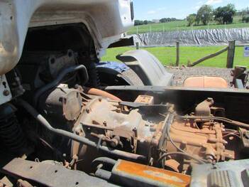 CAMINHÃO MERCEDES BENZ ATEGO 2428 (BATIDO/SINISTRADO), 2011/2012, Placa FINAL 9 (PR), (Ref.: JB / 2499)