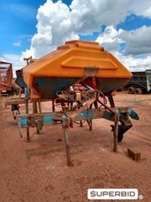 DISTRIBUIDORA DE ADUBO DMB, ANO: 2013, SÉRIE: 80615 (Ref.: 1235)