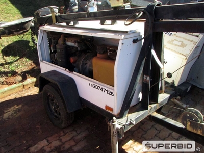 TORRE DE ILUMINACAO 4-6KW WACKER, MODELO: LT4L (Ref.: PAJ/ 8020747126)