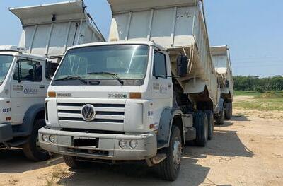 CAMINHÃO BASCULANTE VOLKSWAGEN 31-260 E TRUCK 6x4, 2007/2008, Placa FINAL 7 (RJ), (Ref.: IBY)